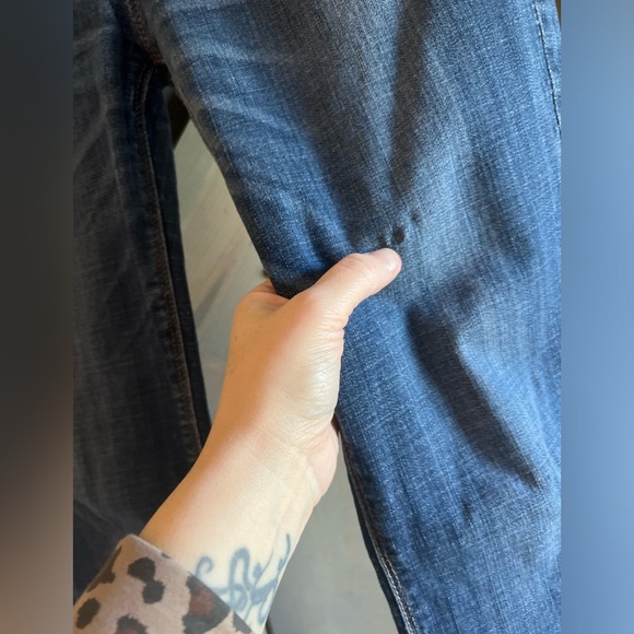 Express Skinny Mid-rise Jean - Picture 2 of 6